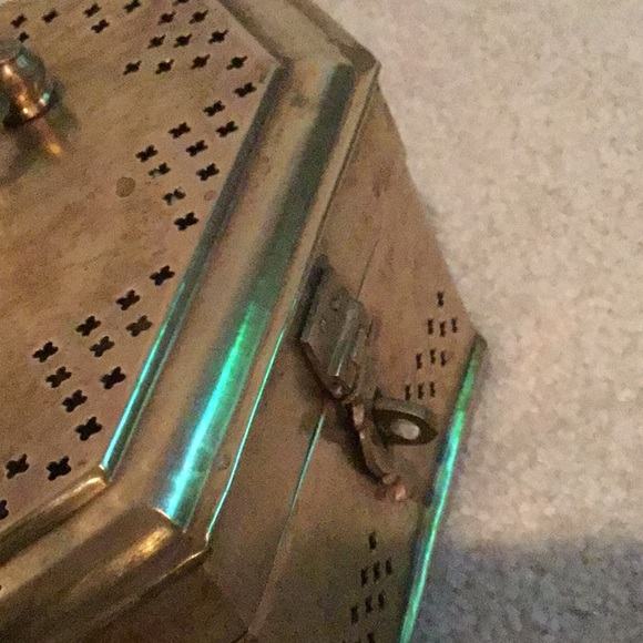 Vintage Brass Trinket Box - Picture 11 of 11